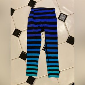 K-deer leggings, cropped size small